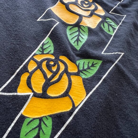 Womens Medium Hope for Harlow Black Shirt with Yellow Roses and Lightning Bolt - Picture 5 of 6